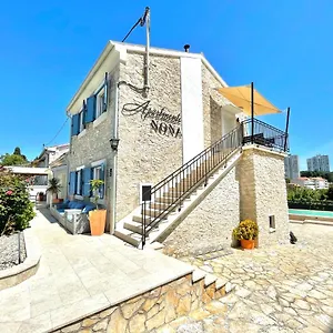 Nona , Pula Kroatië
