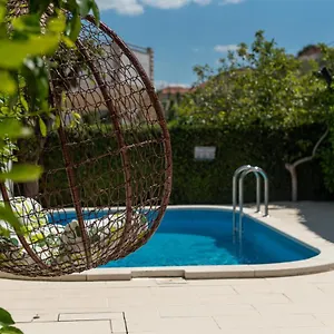 https://apartments-orlic-trogir.splithotels.org