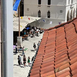 https://split-old-town-apartments.splithotels.org