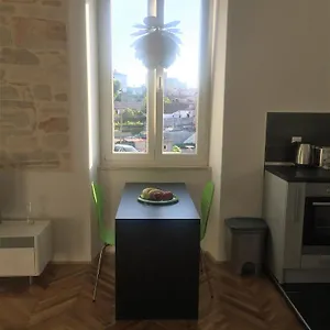 Excellent City In Antic Apartment