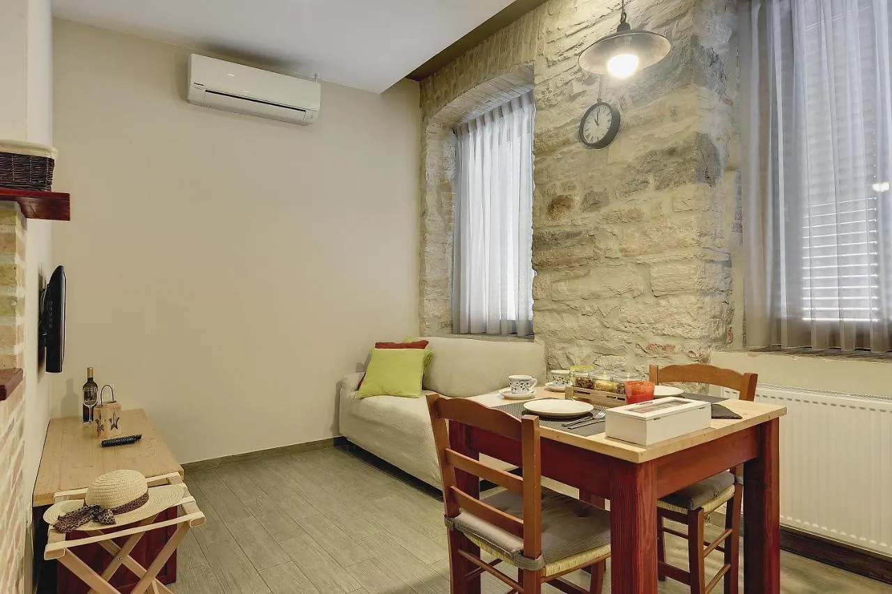 Mimoza Old Town Pula Apartments Croatia